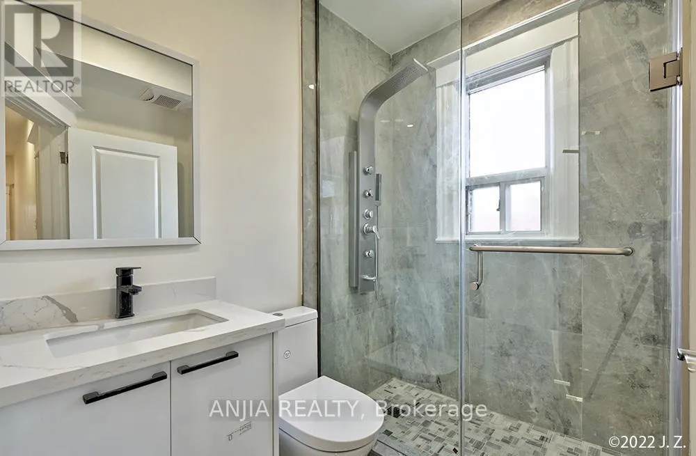 UPPER - 812 LOGAN AVENUE