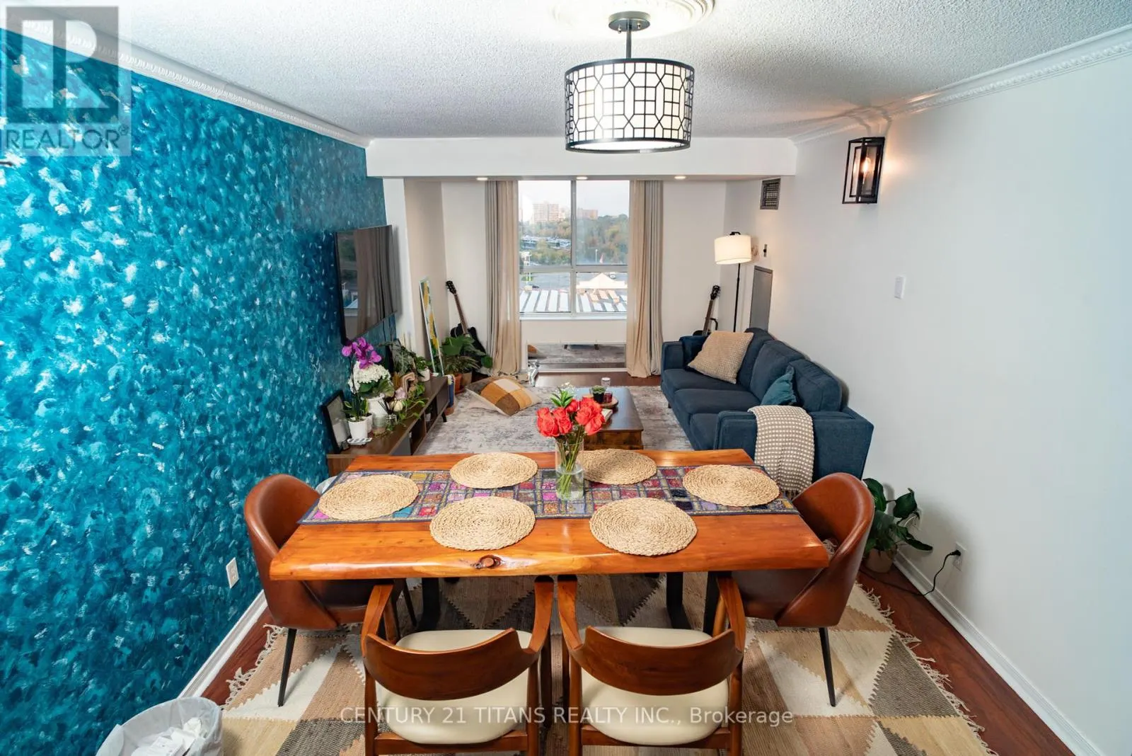 1206 - 330 MCCOWAN ROAD
