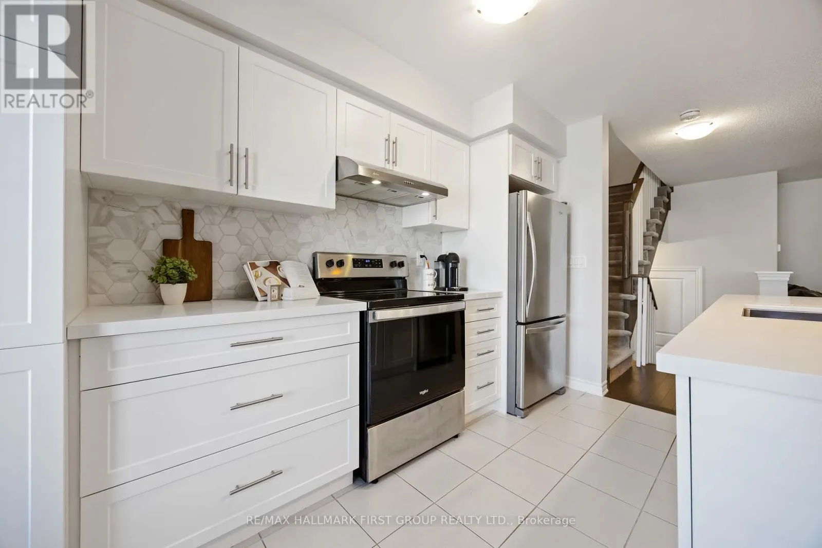 81 SUTCLIFFE DRIVE
