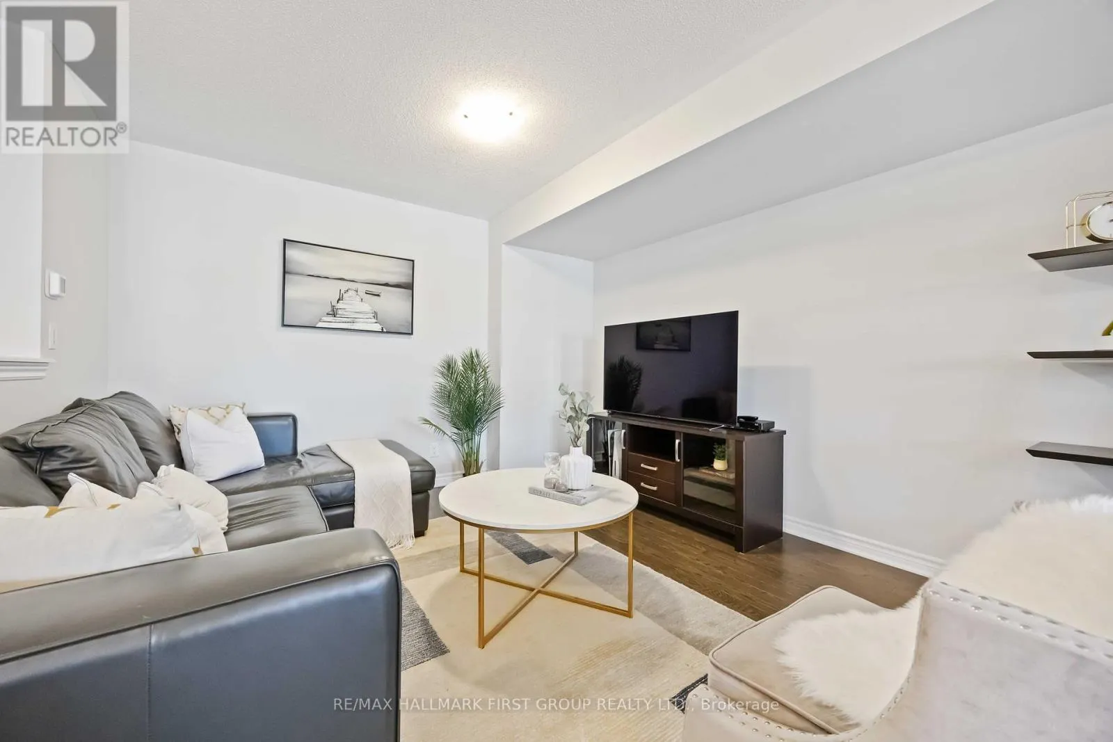 81 SUTCLIFFE DRIVE