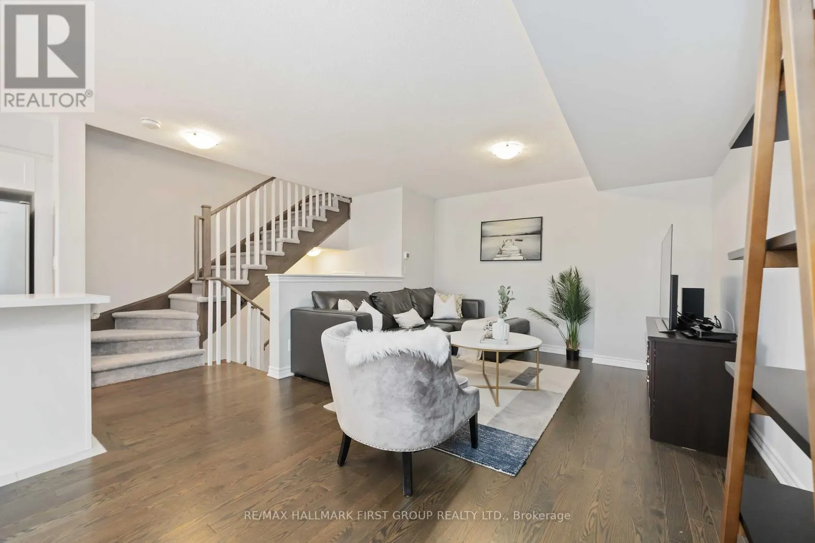 81 SUTCLIFFE DRIVE