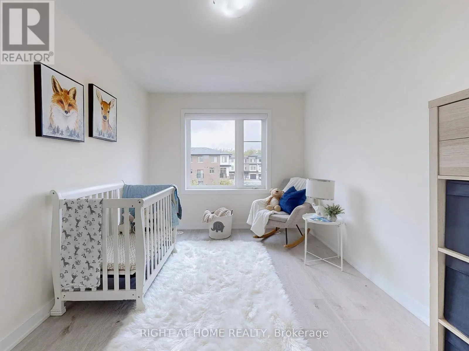 204 - 250 FINCH AVENUE