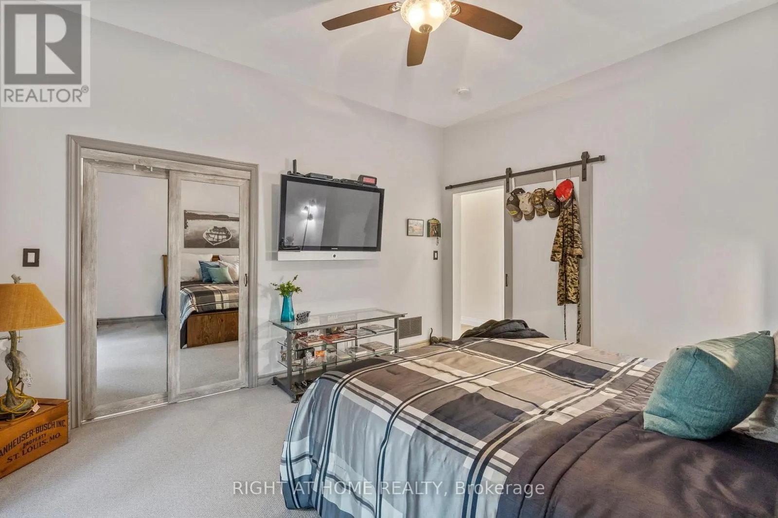 283 PLATTEN BOULEVARD