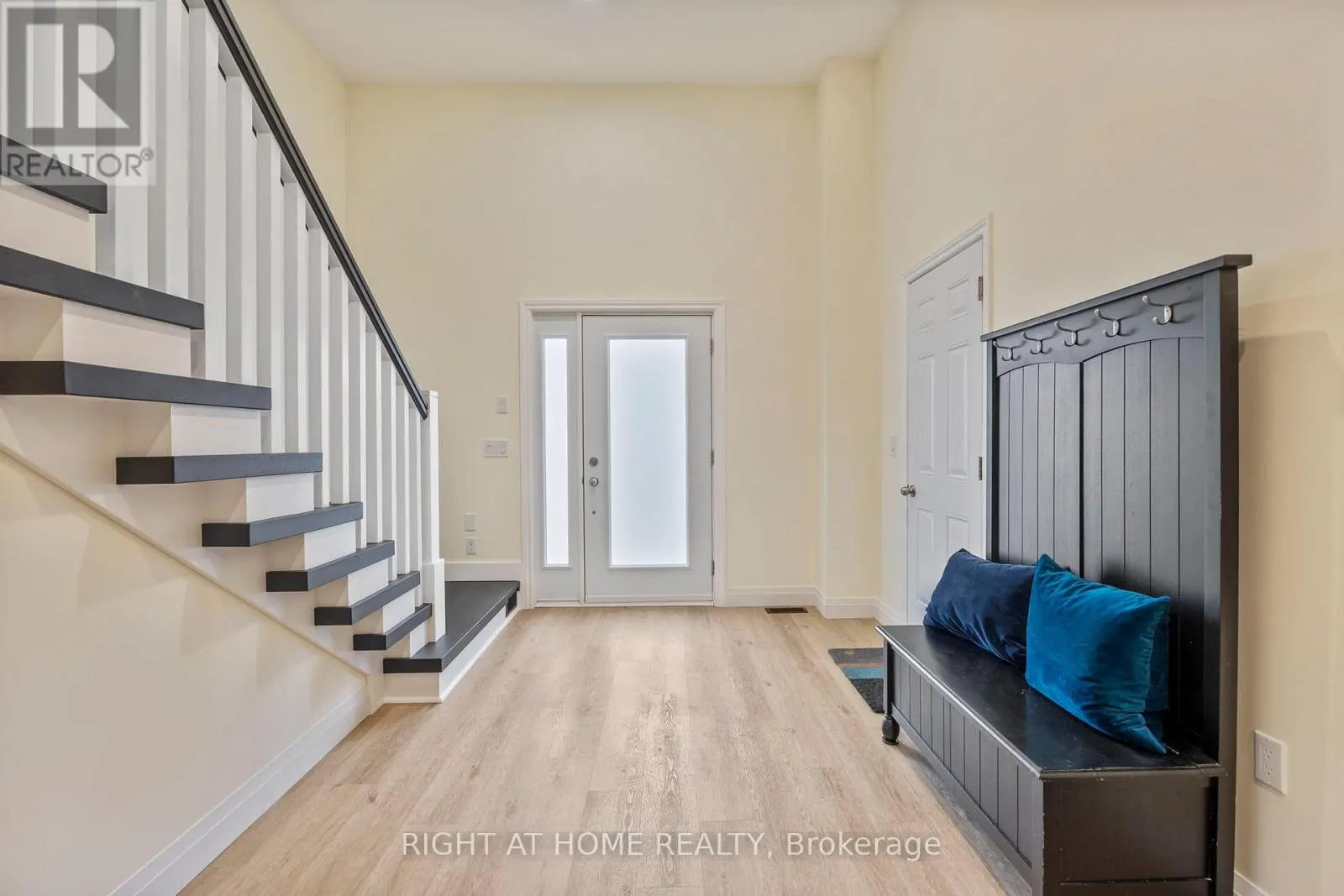 283 PLATTEN BOULEVARD