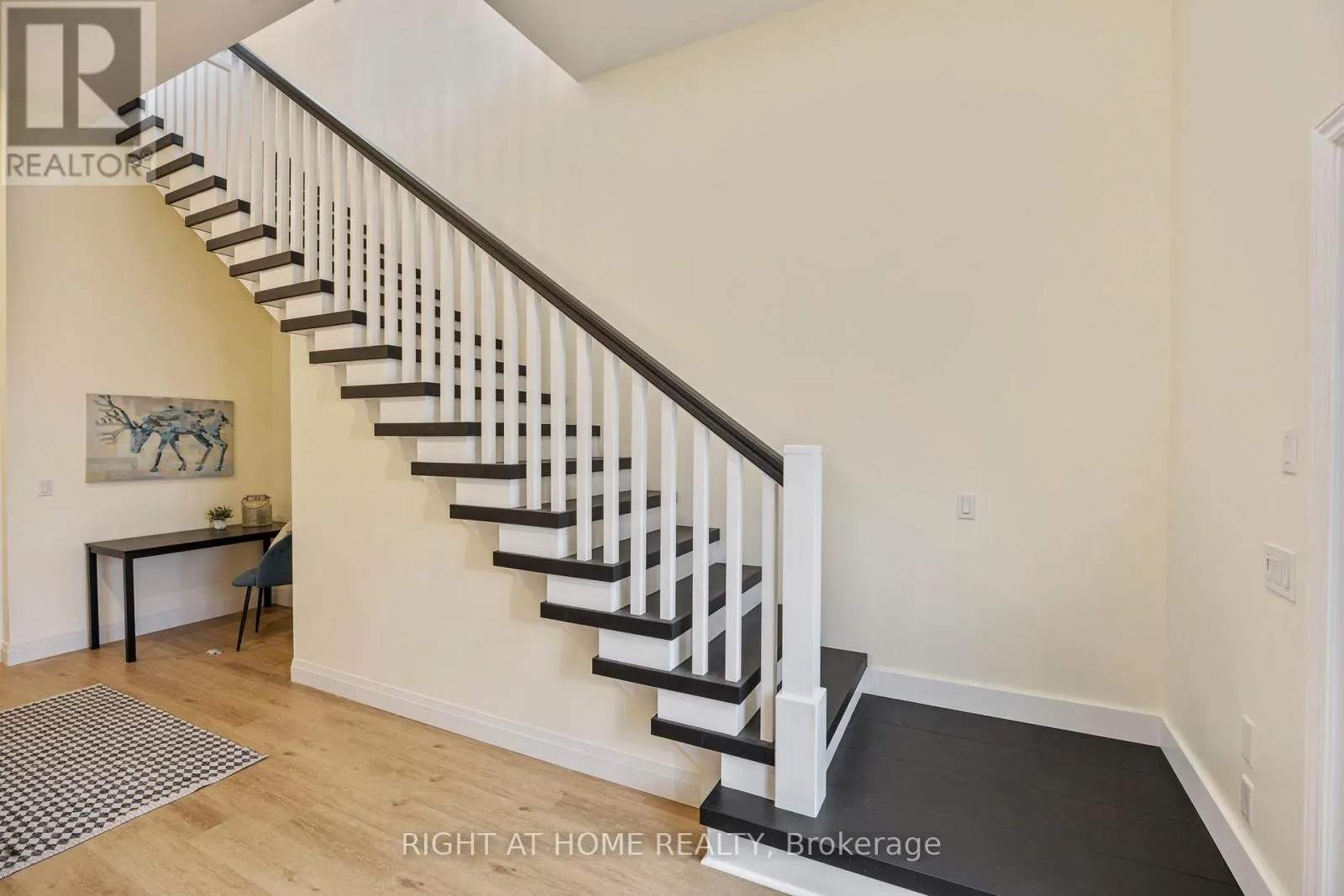 283 PLATTEN BOULEVARD
