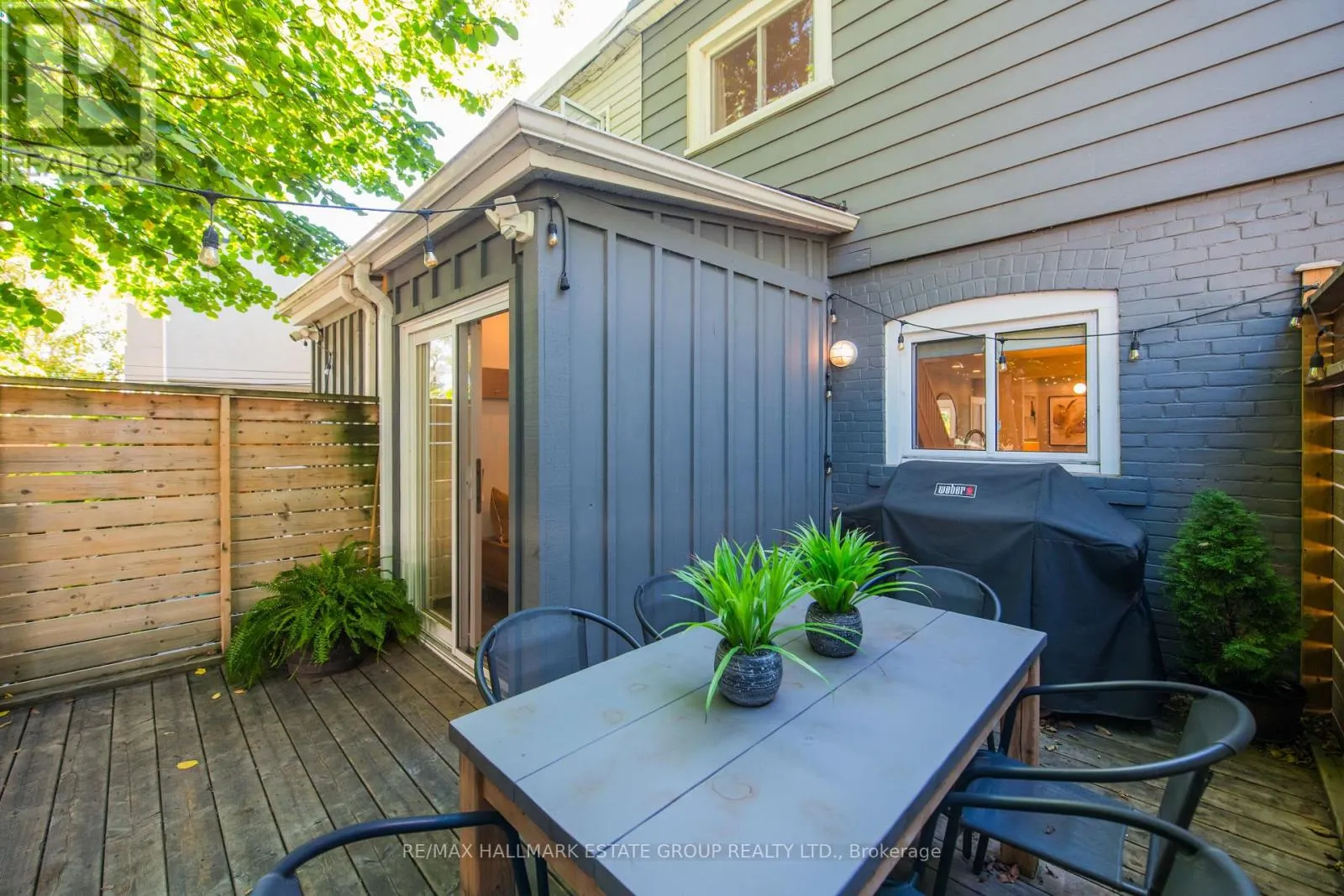 23 CAROLINE AVENUE