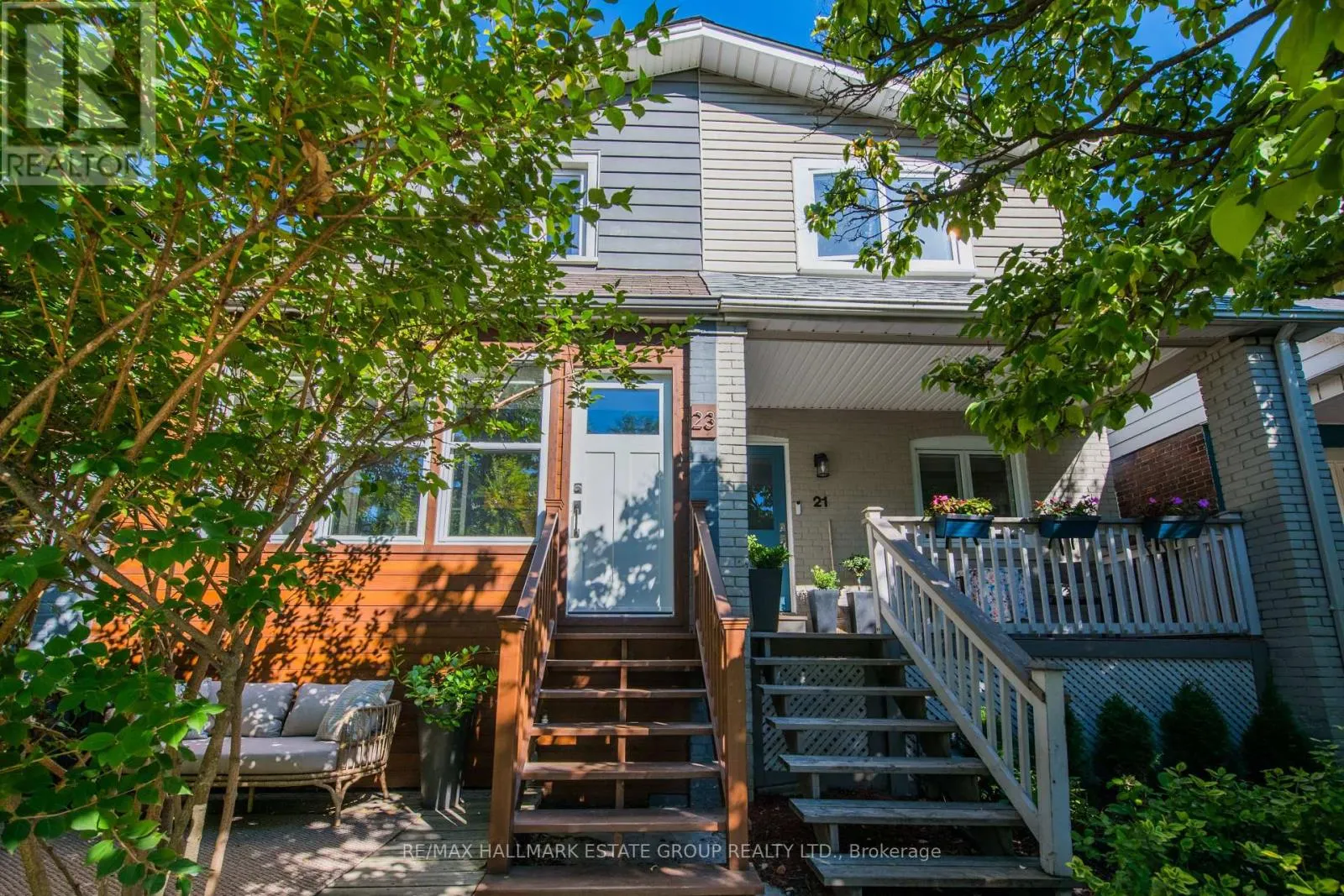 23 CAROLINE AVENUE