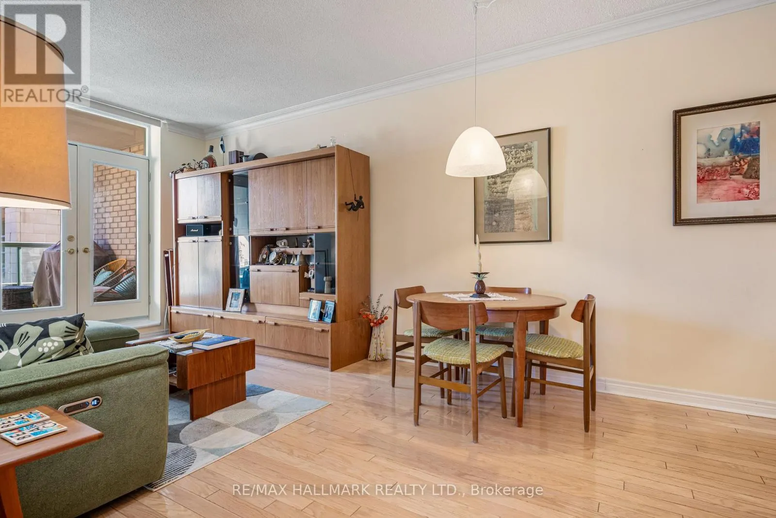 222 - 35 BOARDWALK DRIVE