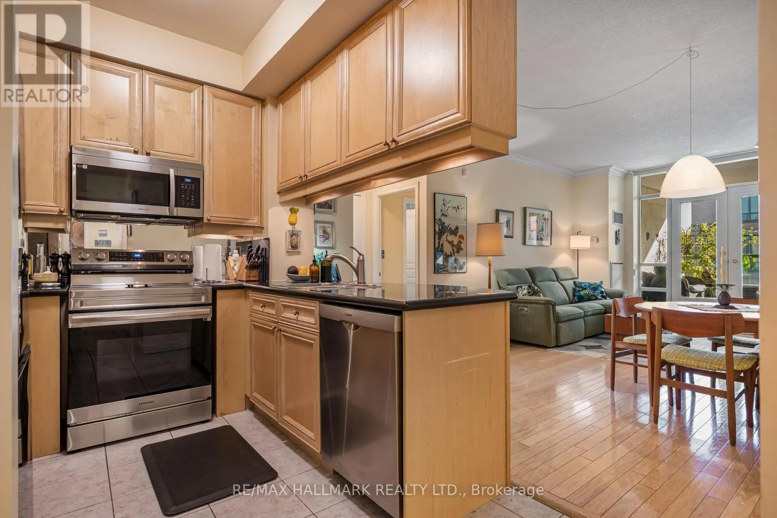 222 - 35 BOARDWALK DRIVE