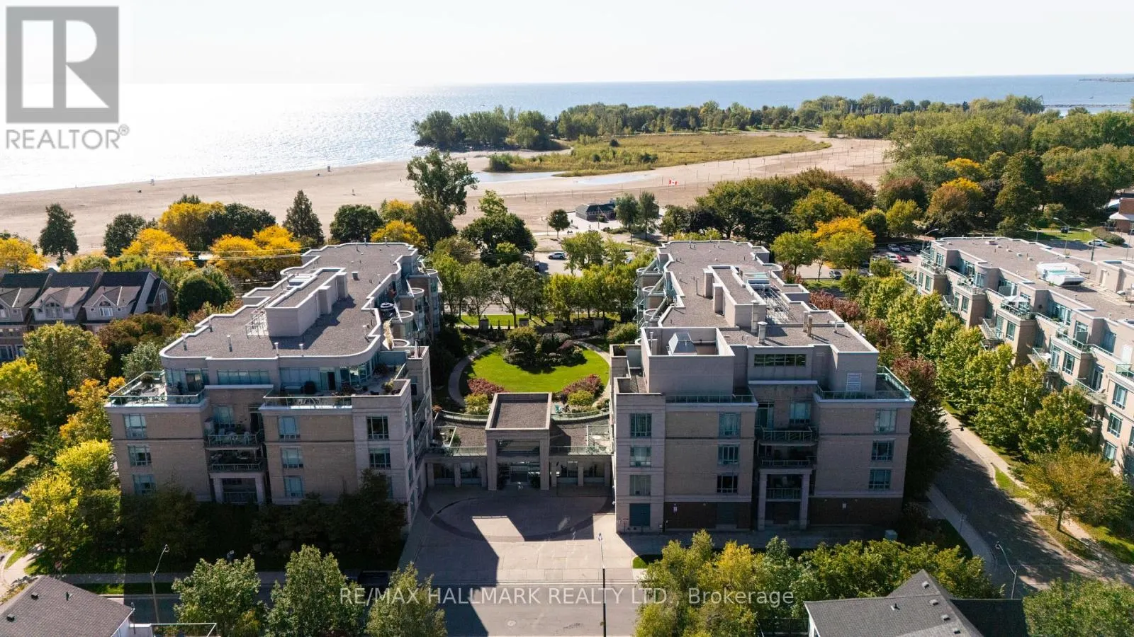 222 - 35 BOARDWALK DRIVE