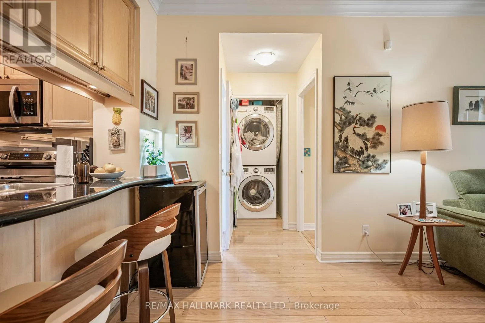 222 - 35 BOARDWALK DRIVE