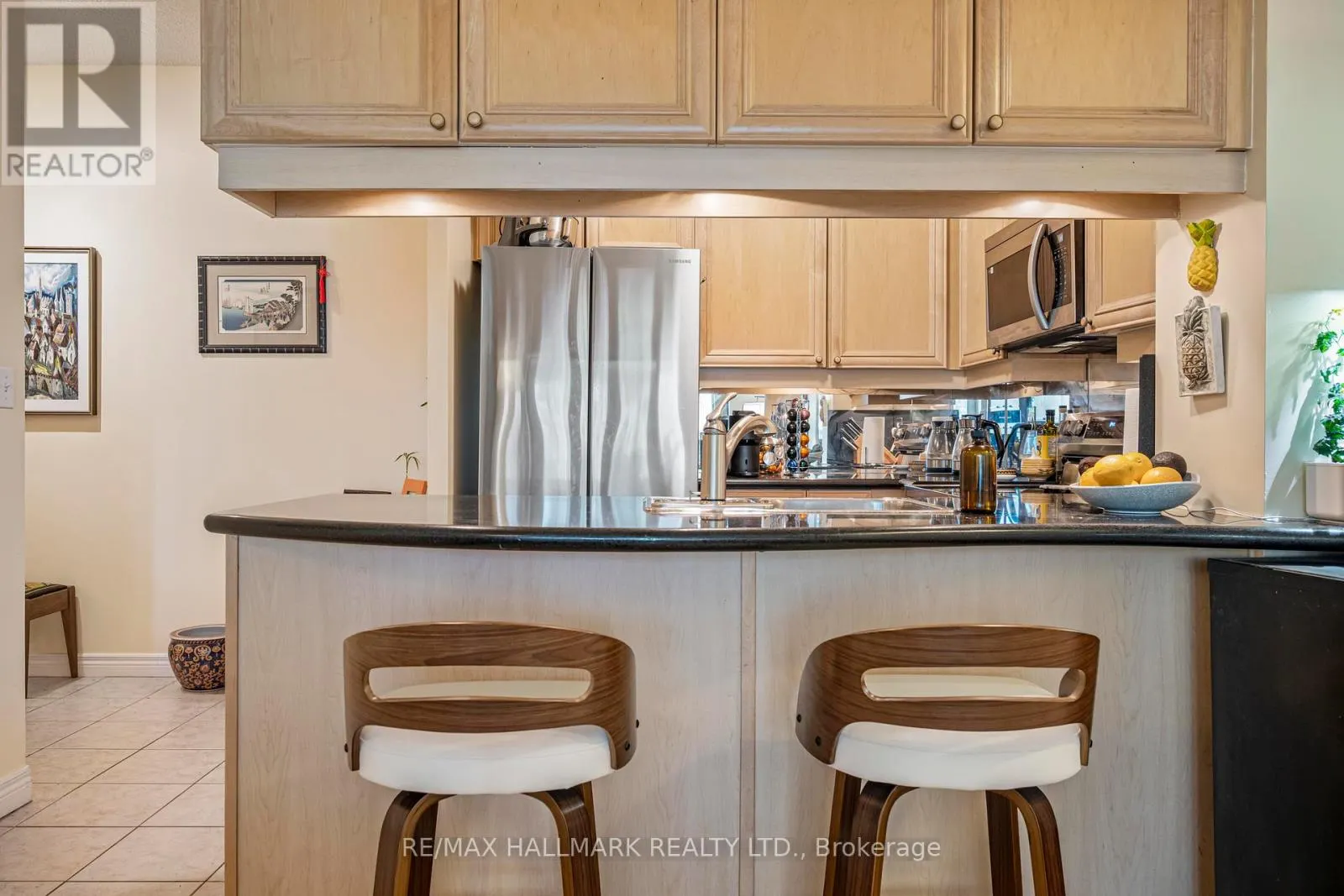 222 - 35 BOARDWALK DRIVE