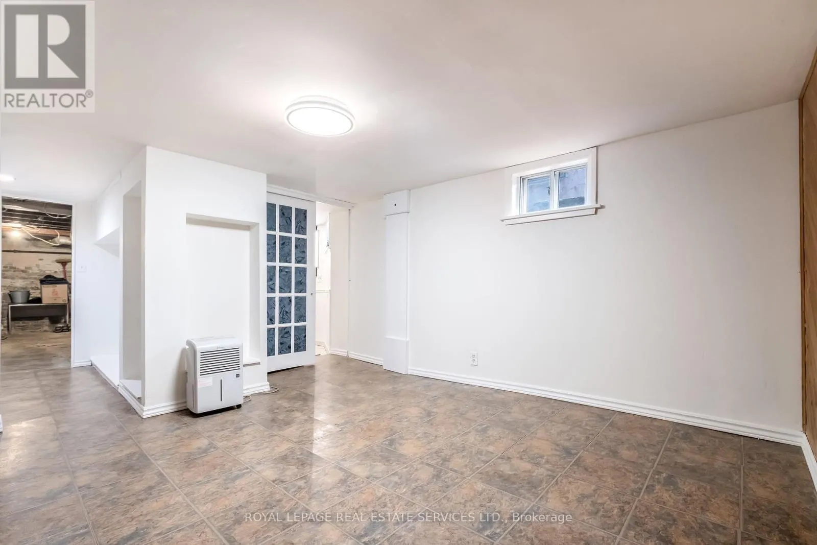 65 DRAYTON AVENUE