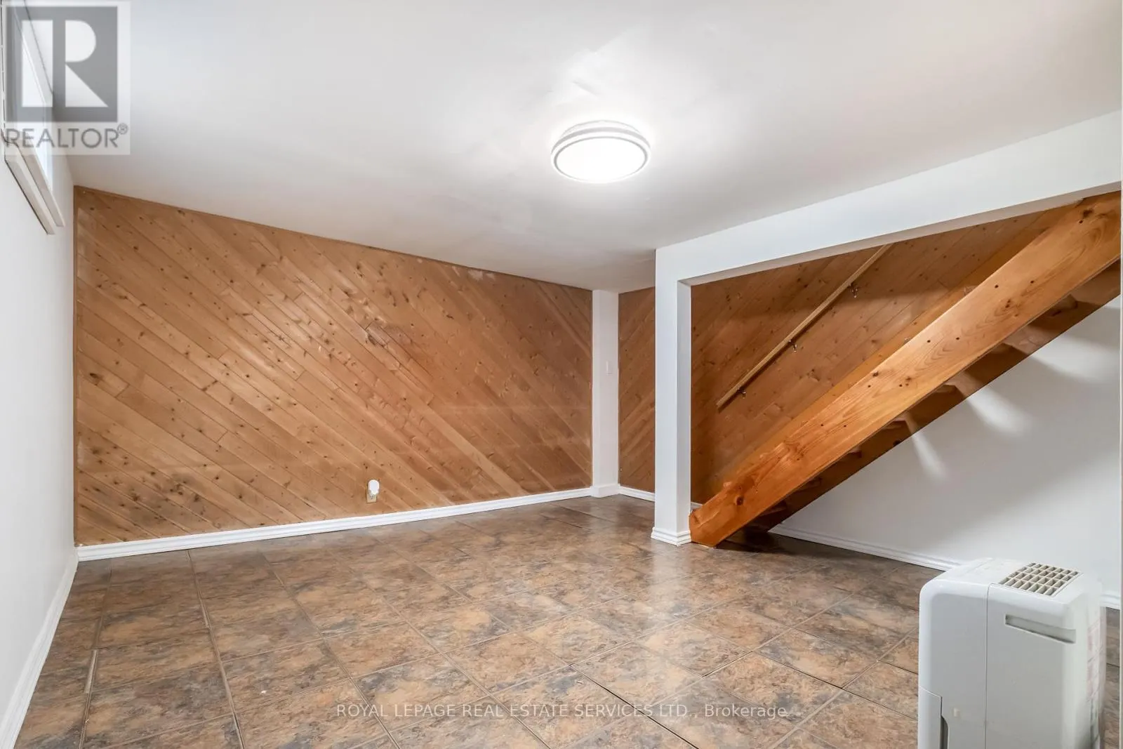 65 DRAYTON AVENUE