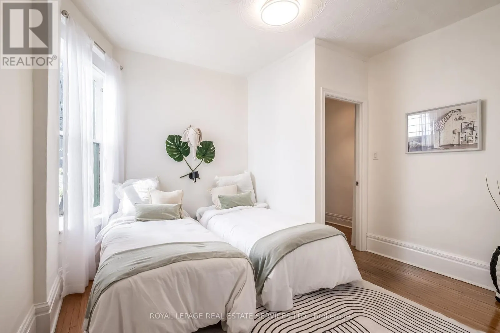 65 DRAYTON AVENUE