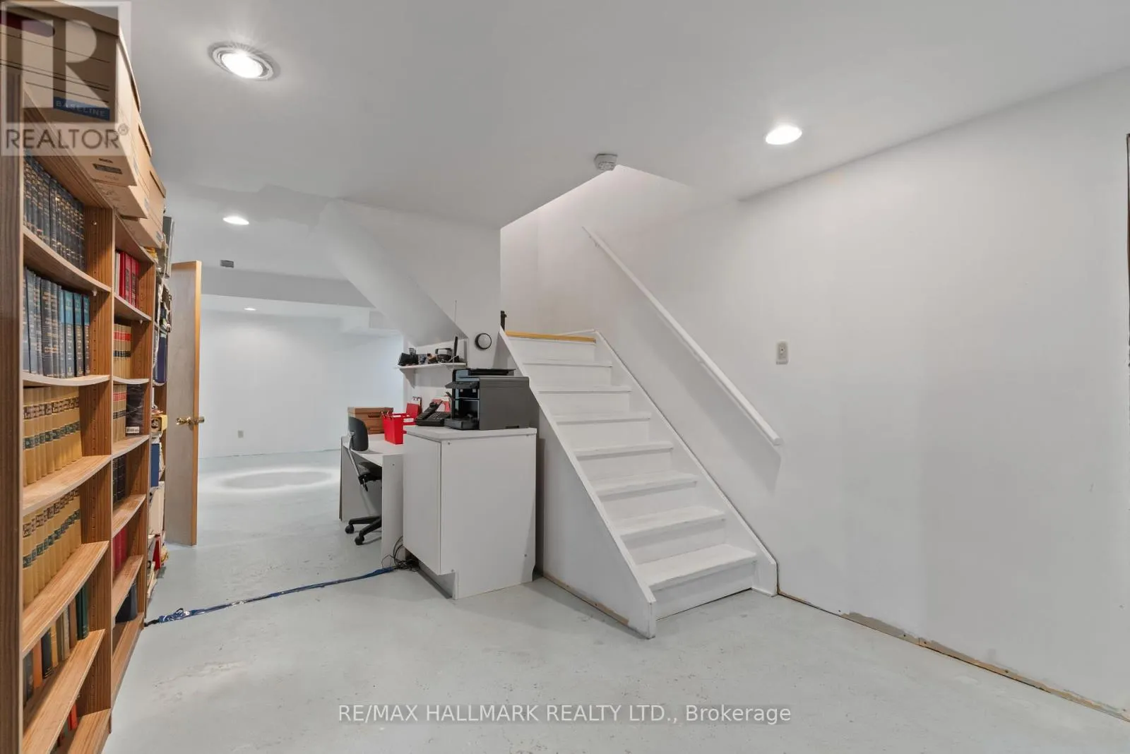 15 EMCARR DRIVE
