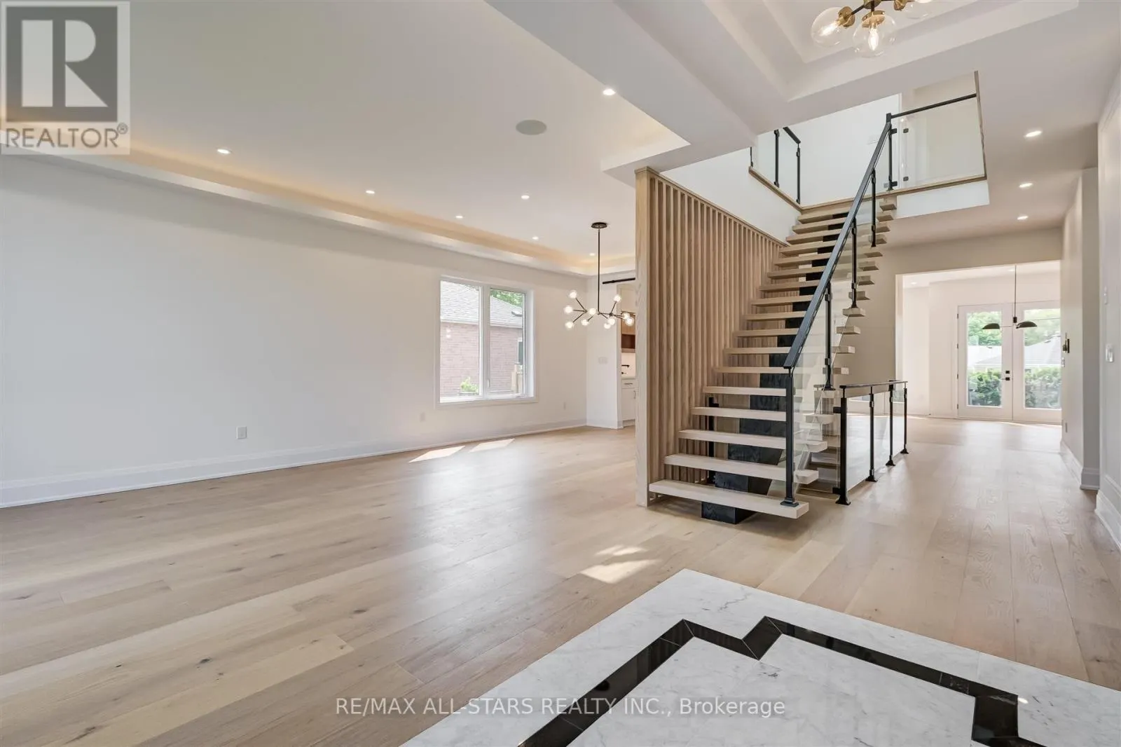 93 CREE AVENUE