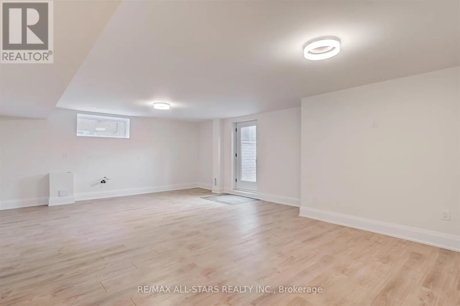 93 CREE AVENUE