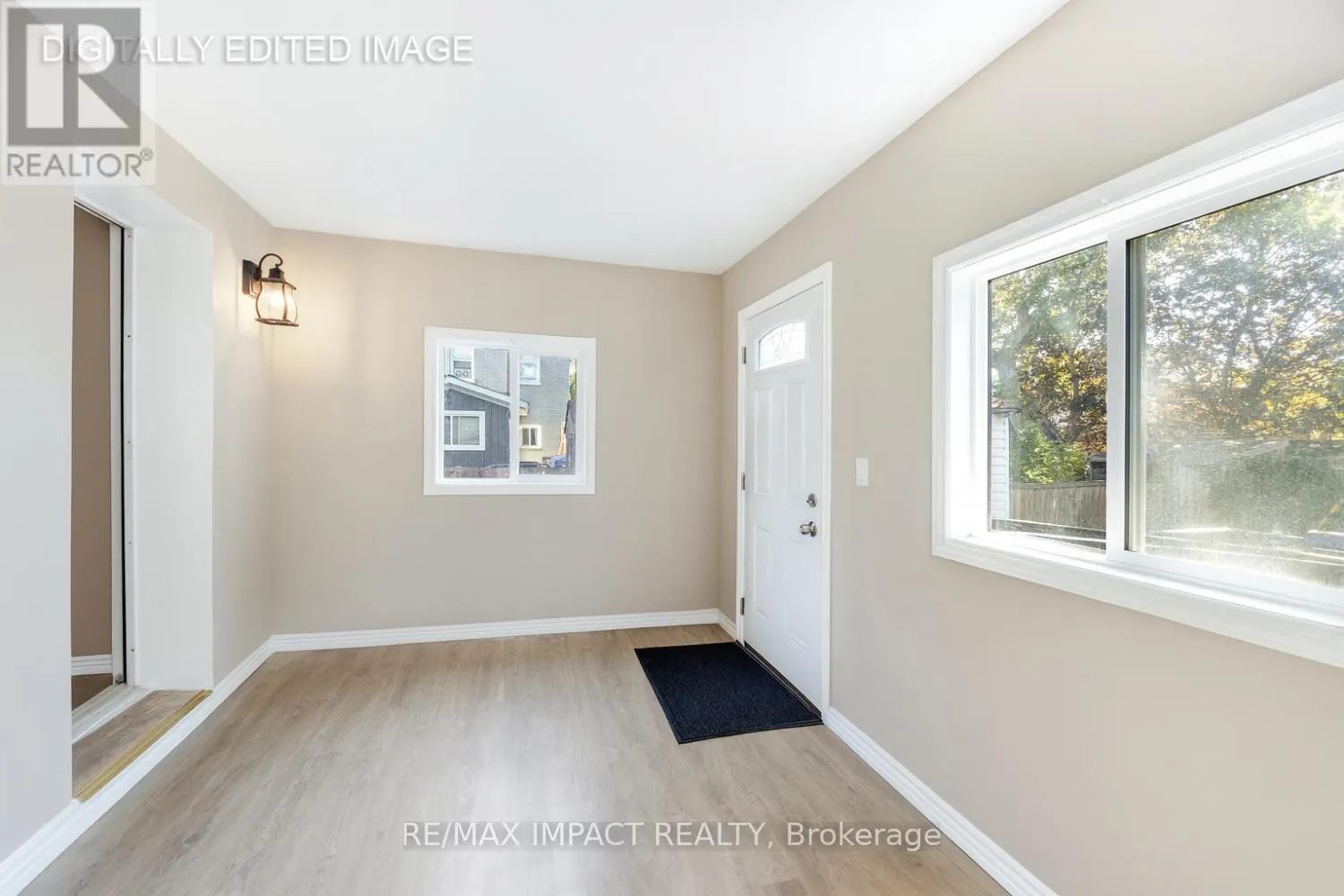 255 ARTHUR STREET E