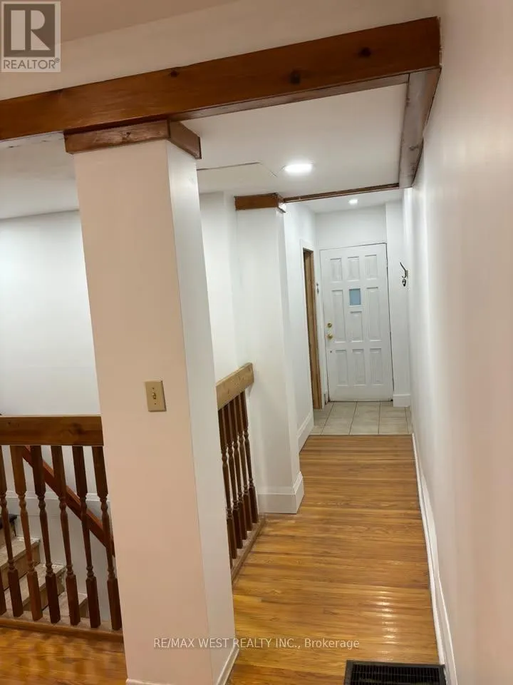 LOWER UNIT - 531 WOODBINE AVENUE
