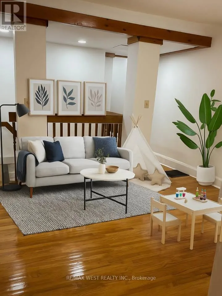 LOWER UNIT - 531 WOODBINE AVENUE