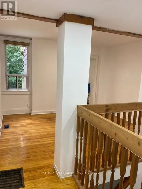 LOWER UNIT - 531 WOODBINE AVENUE