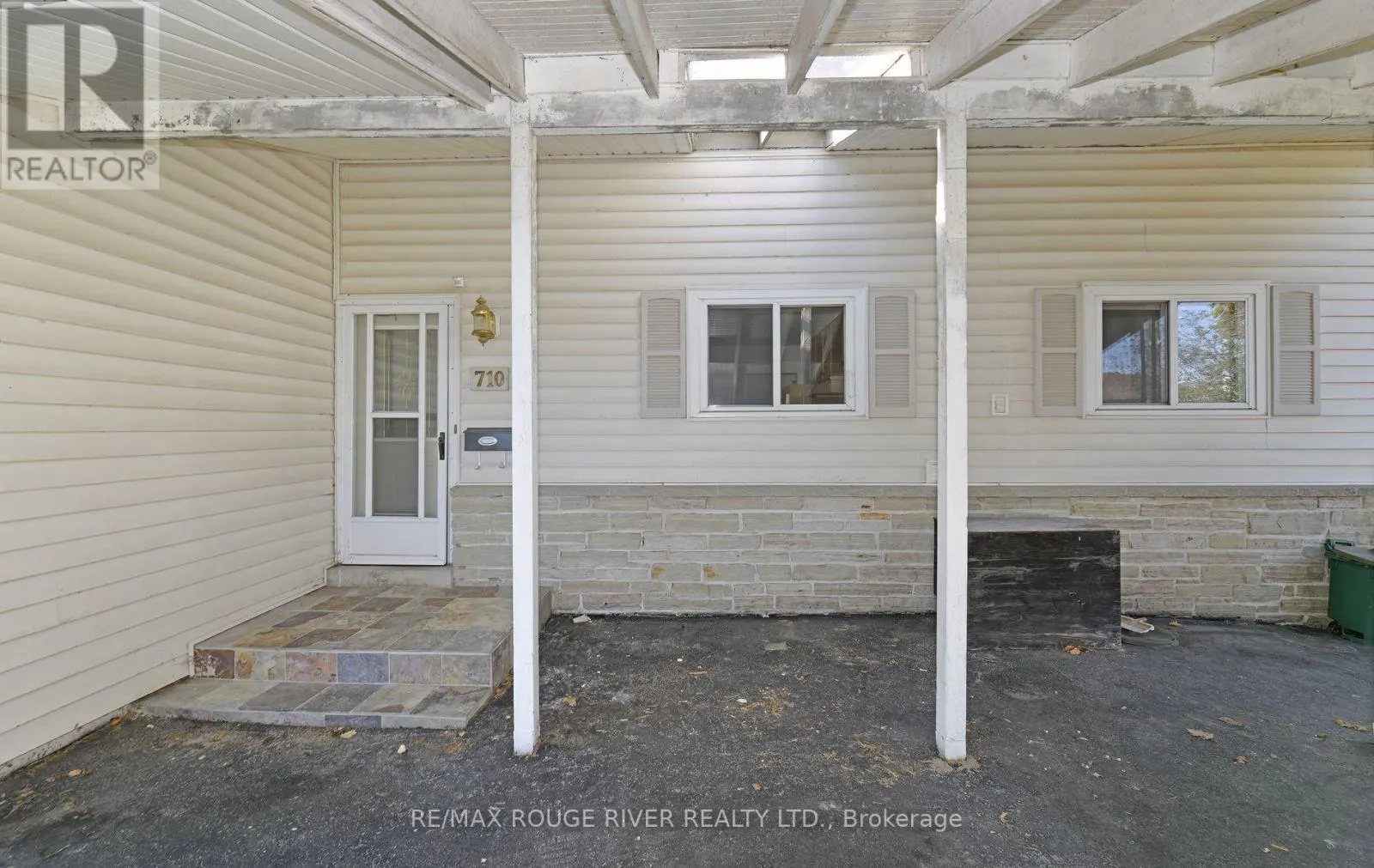 710 KINGFISHER DRIVE
