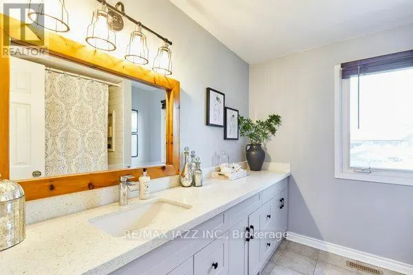 783 PEBBLE COURT