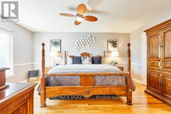 783 PEBBLE COURT