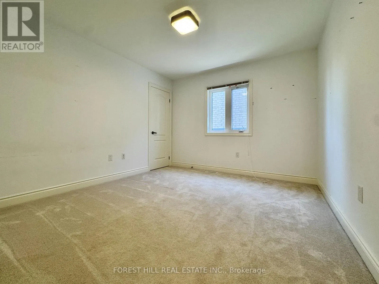 9 SAVANNA COURT