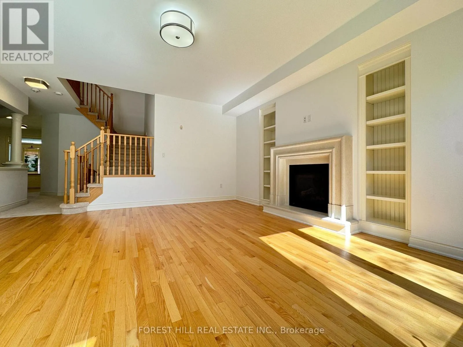 9 SAVANNA COURT