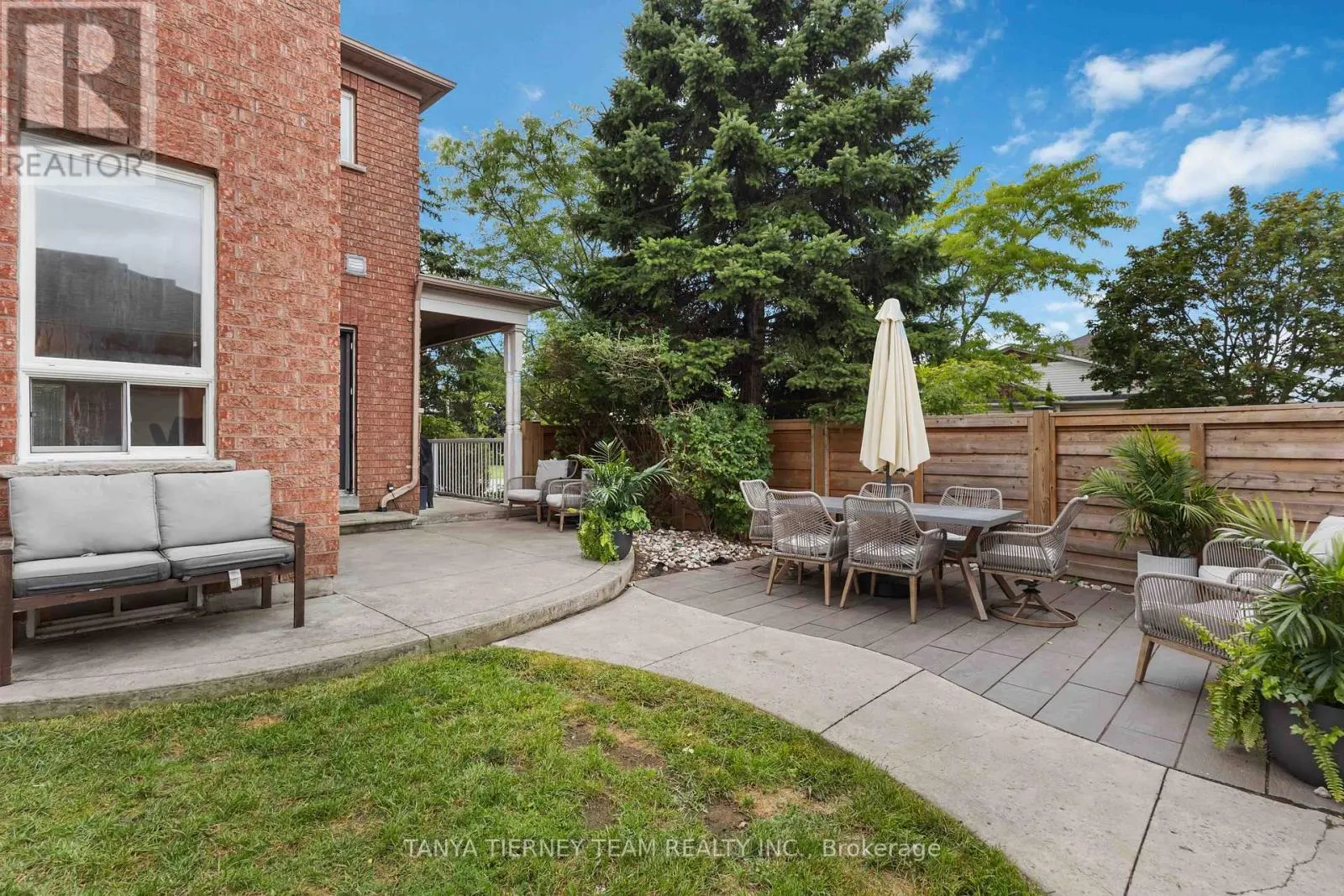 14 AMANDA AVENUE