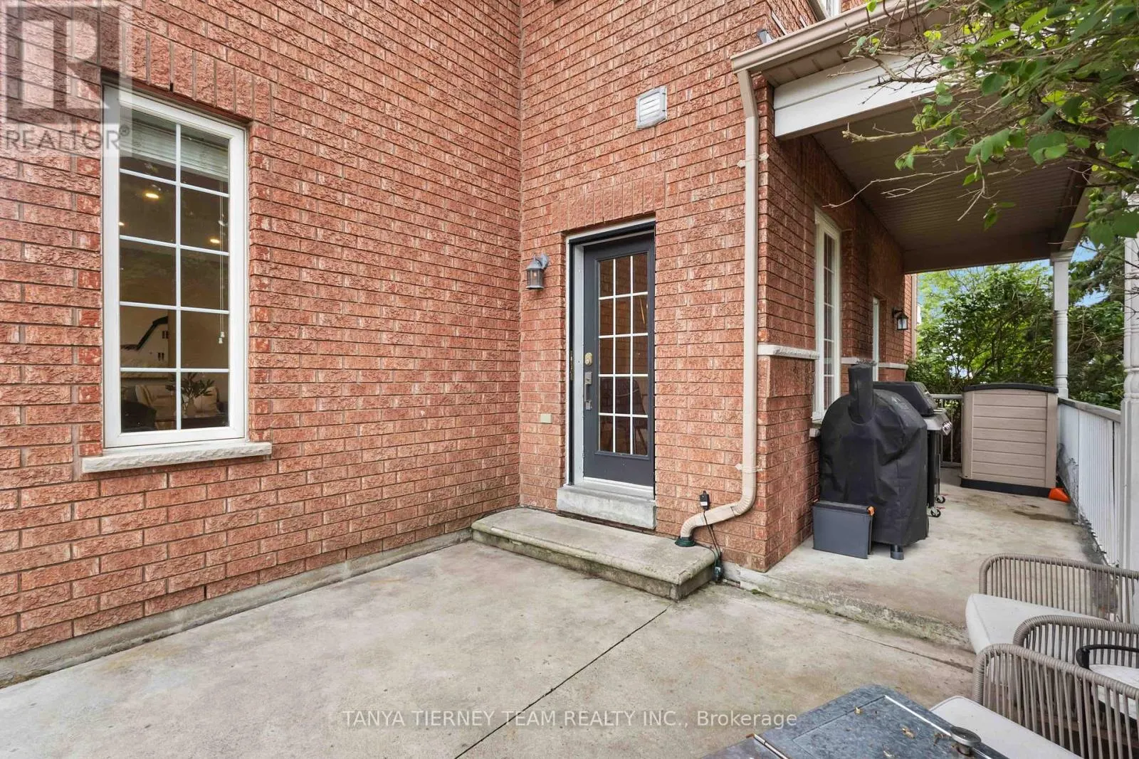 14 AMANDA AVENUE