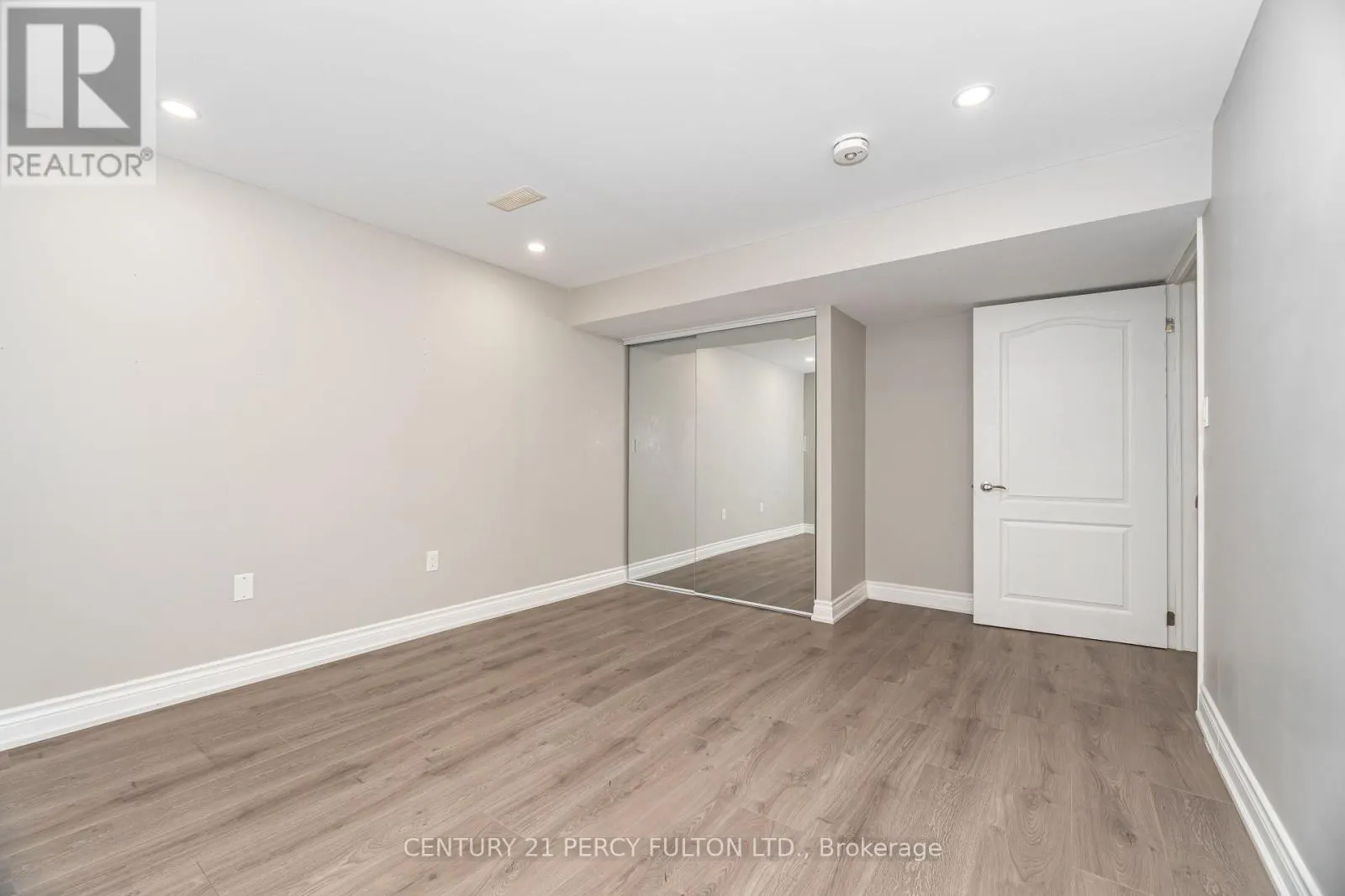 35 GOODHART CRESCENT