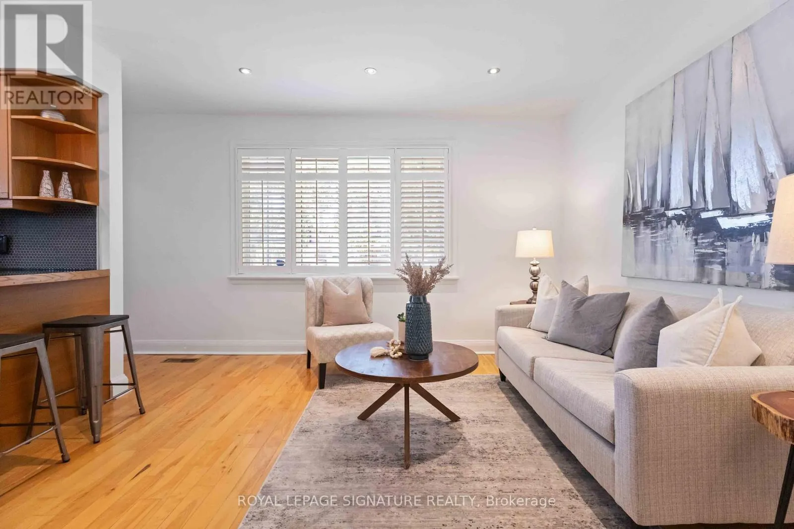 83 HAREWOOD AVENUE