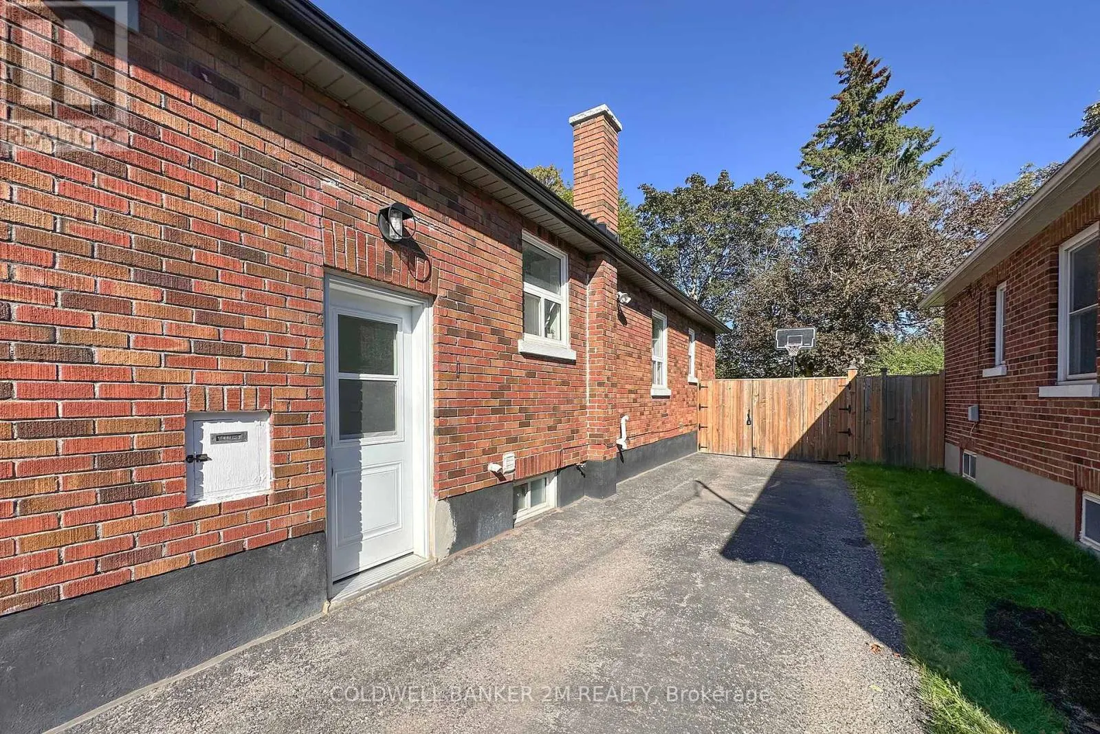 103 OAKES AVENUE