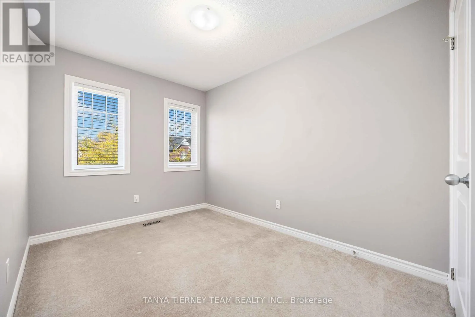 49 TED MILLER CRESCENT
