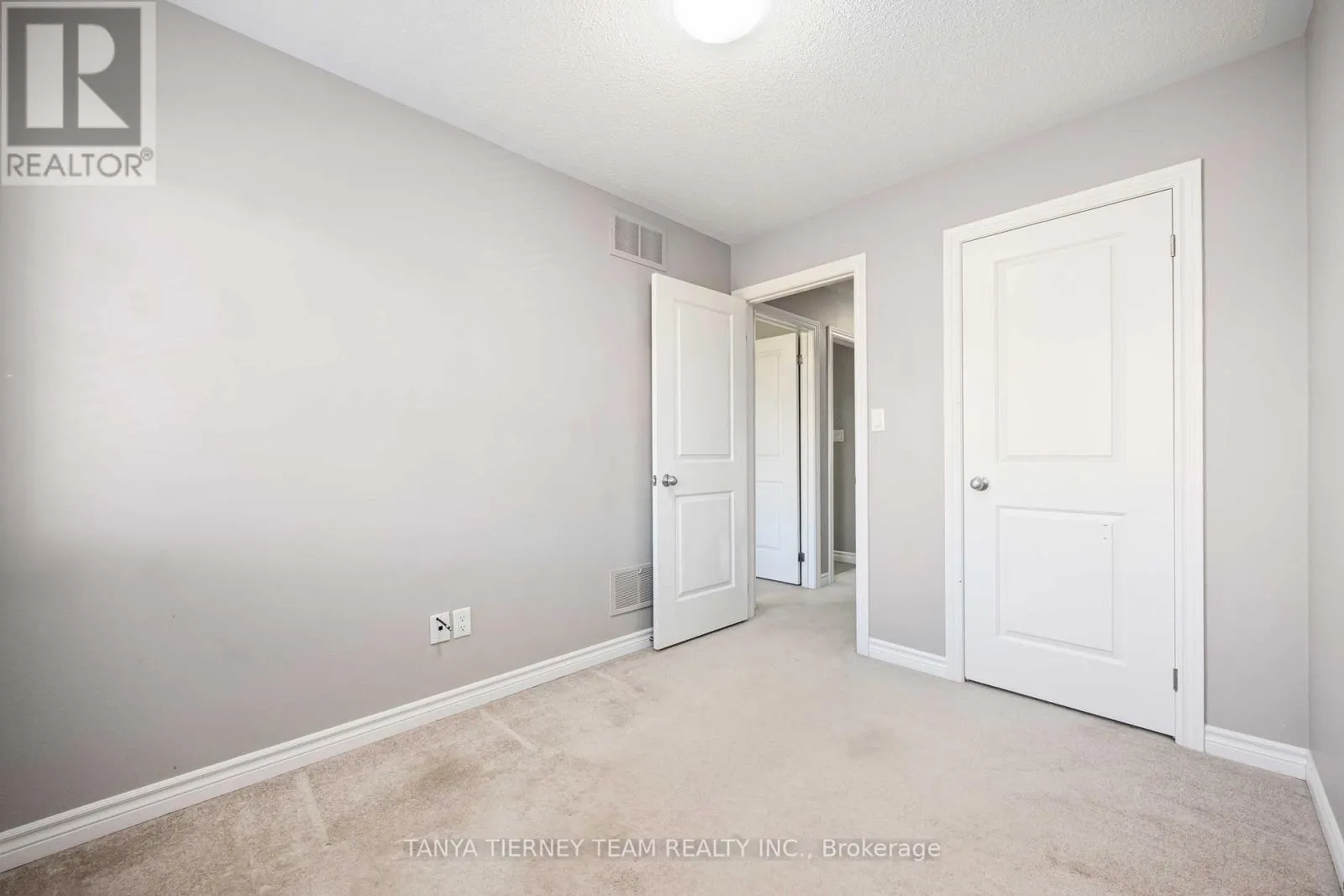 49 TED MILLER CRESCENT