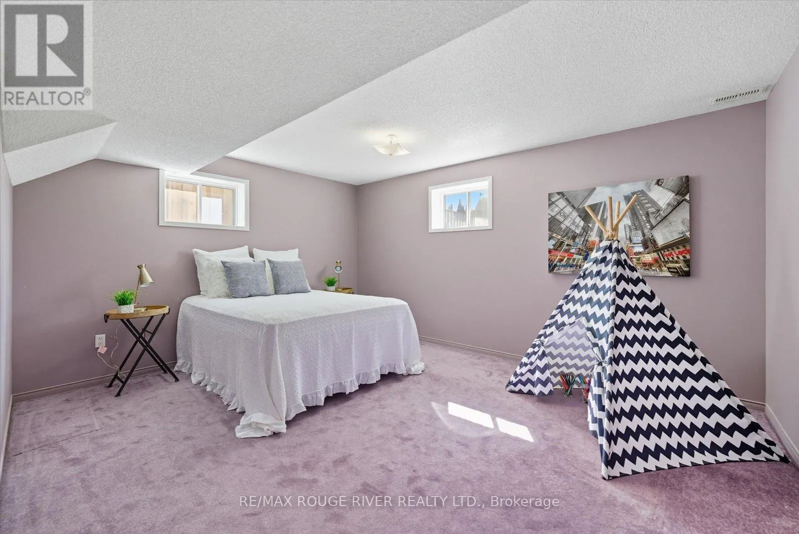 20 LAURELWOOD STREET