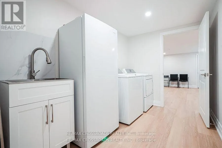 2292 BASELINE ROAD W