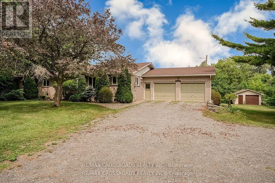 2292 BASELINE ROAD W