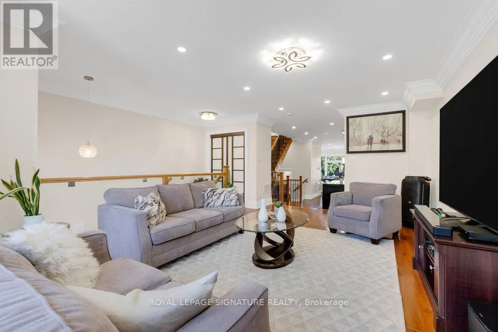 229A MCINTOSH STREET