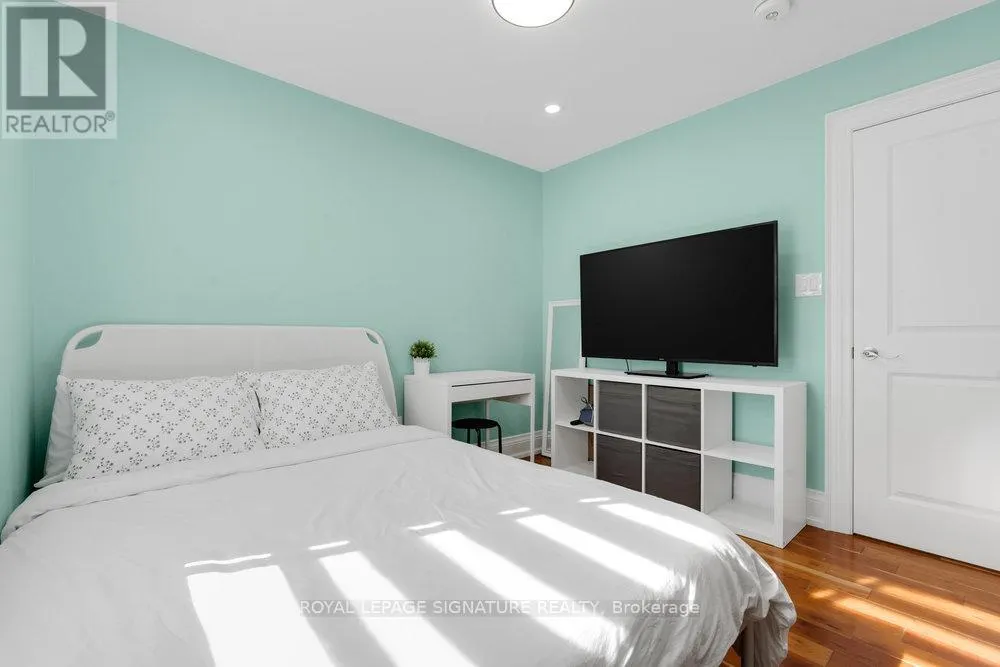 229A MCINTOSH STREET