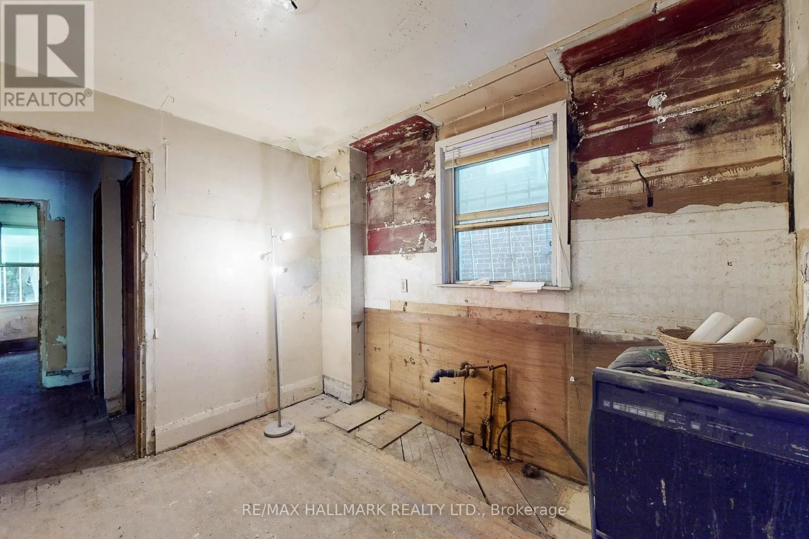 53 HIGHFIELD ROAD