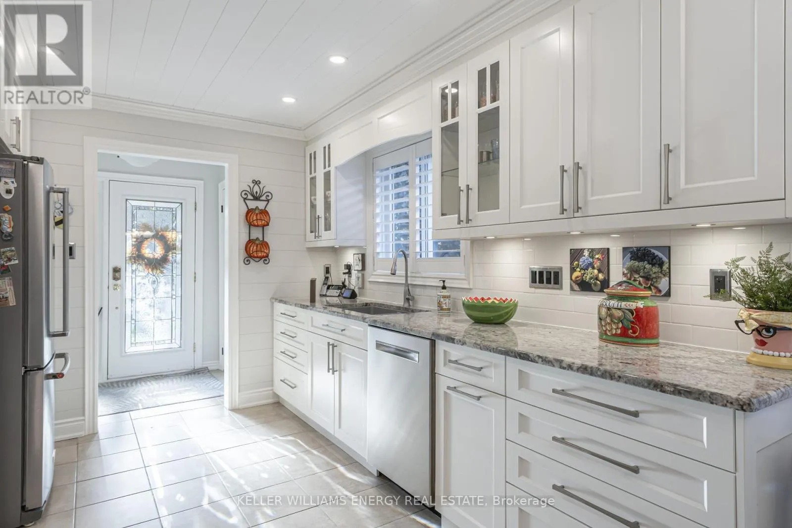 1158 TRILLIUM COURT