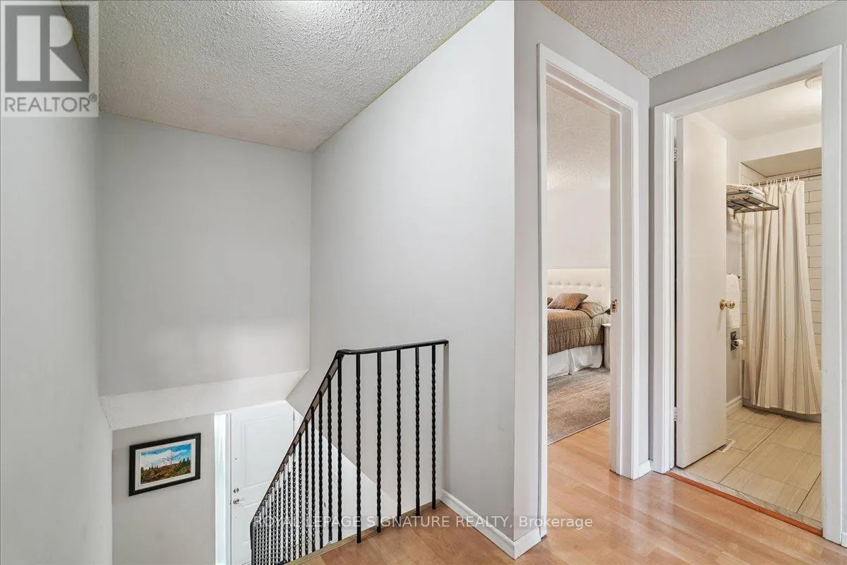 52 - 1131 SANDHURST CIRCLE