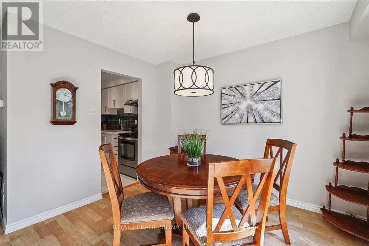 52 - 1131 SANDHURST CIRCLE