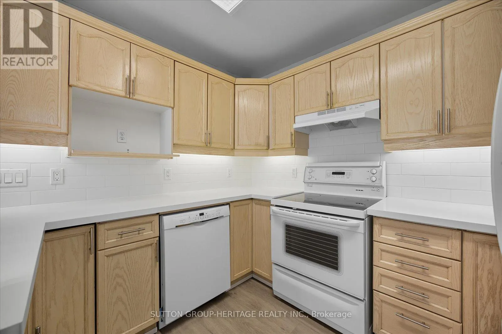 179 OSHAWA BOULEVARD N