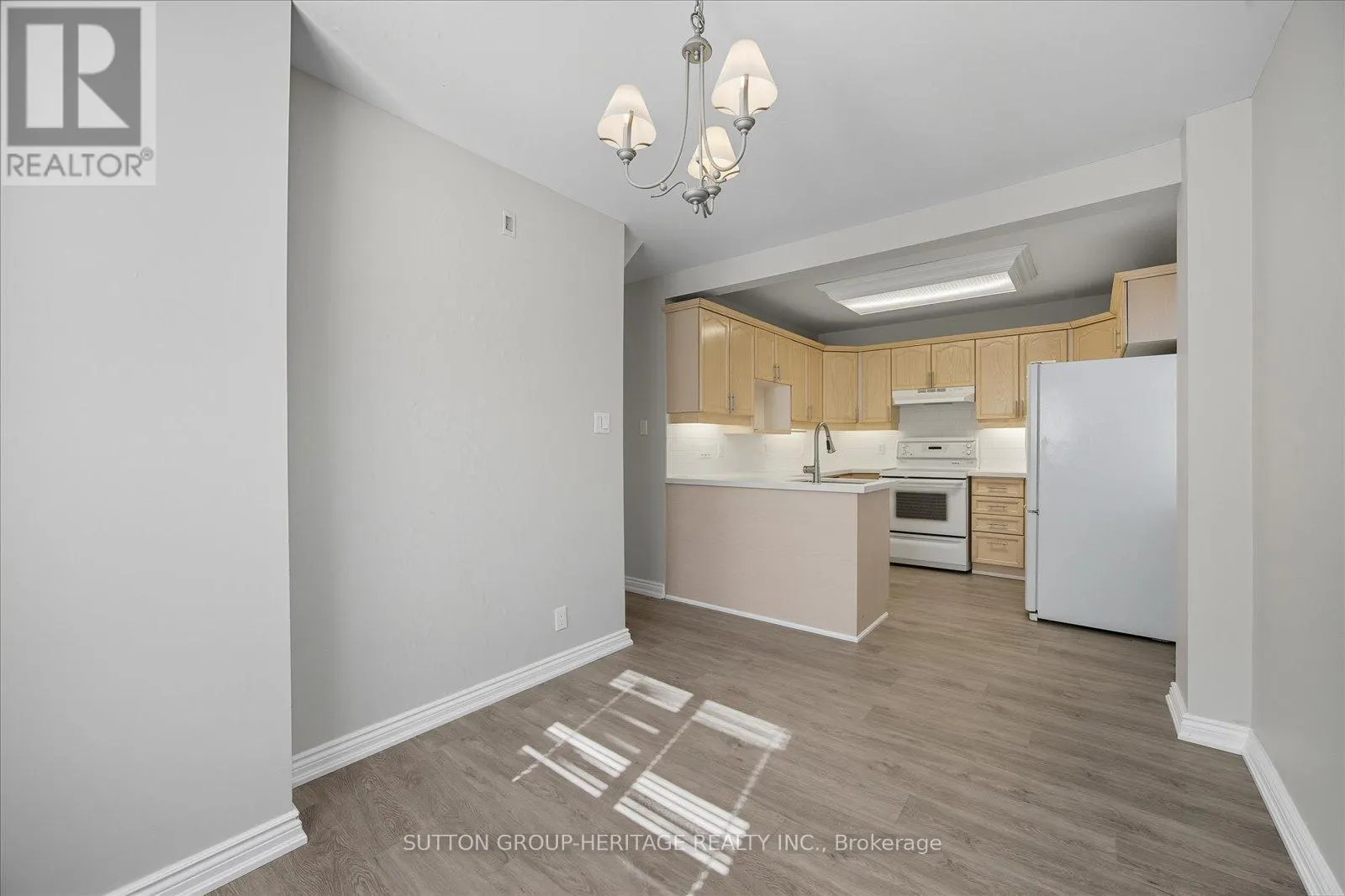 179 OSHAWA BOULEVARD N