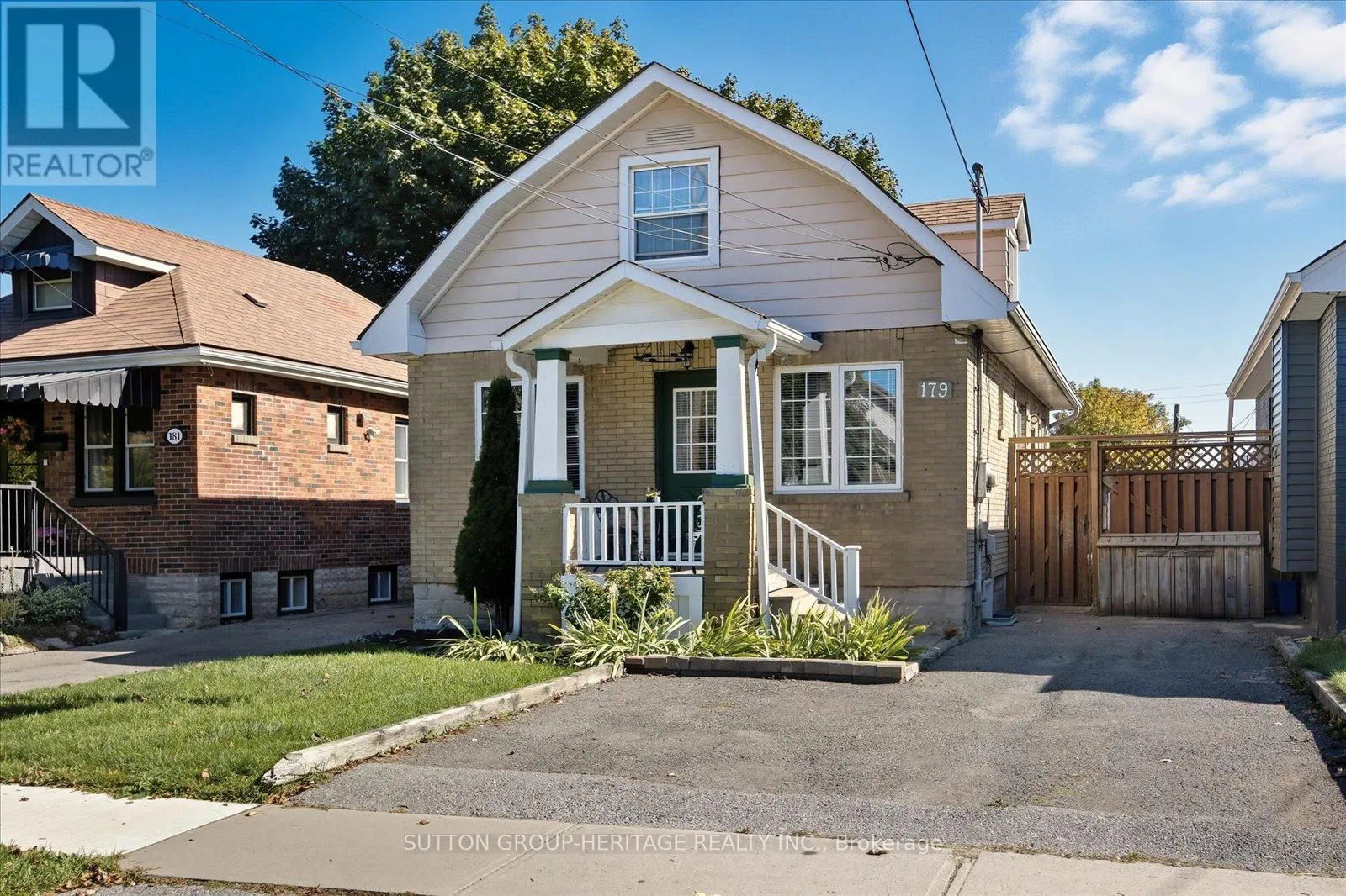 179 OSHAWA BOULEVARD N